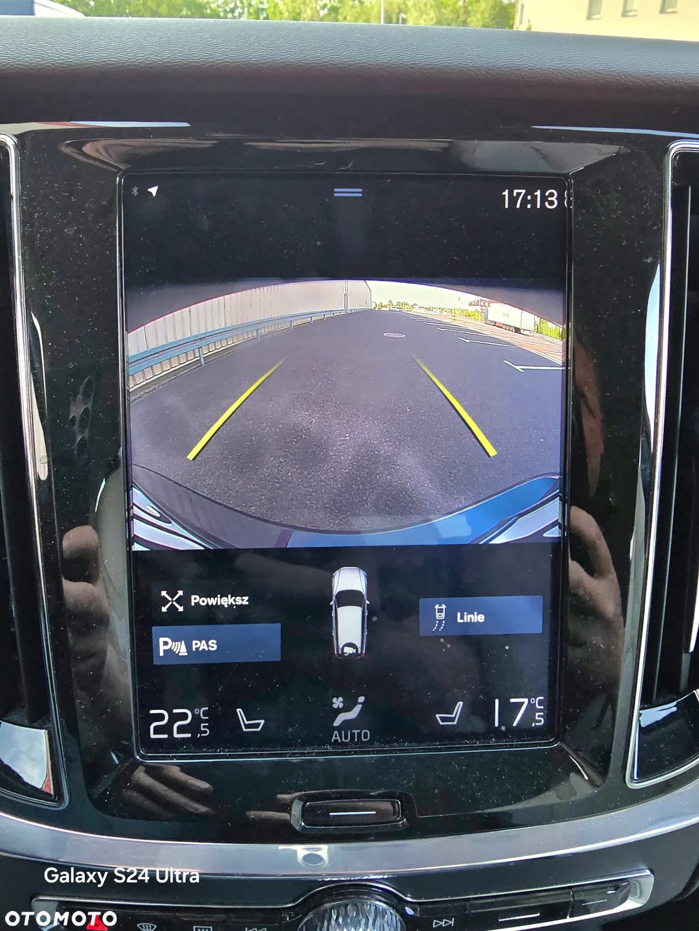 Volvo V60 T4 Momentum Pro - 24