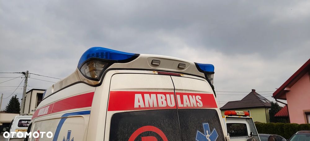 Mercedes-Benz Sprinter 316 Ambulans - 6