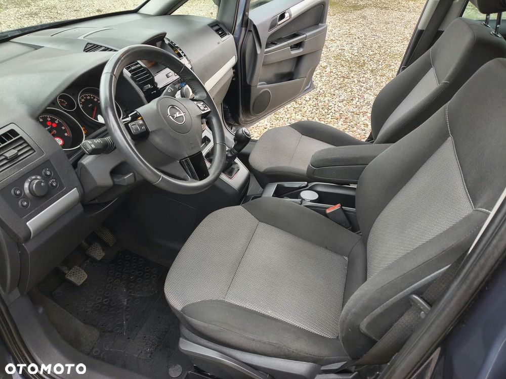 Opel Zafira - 7