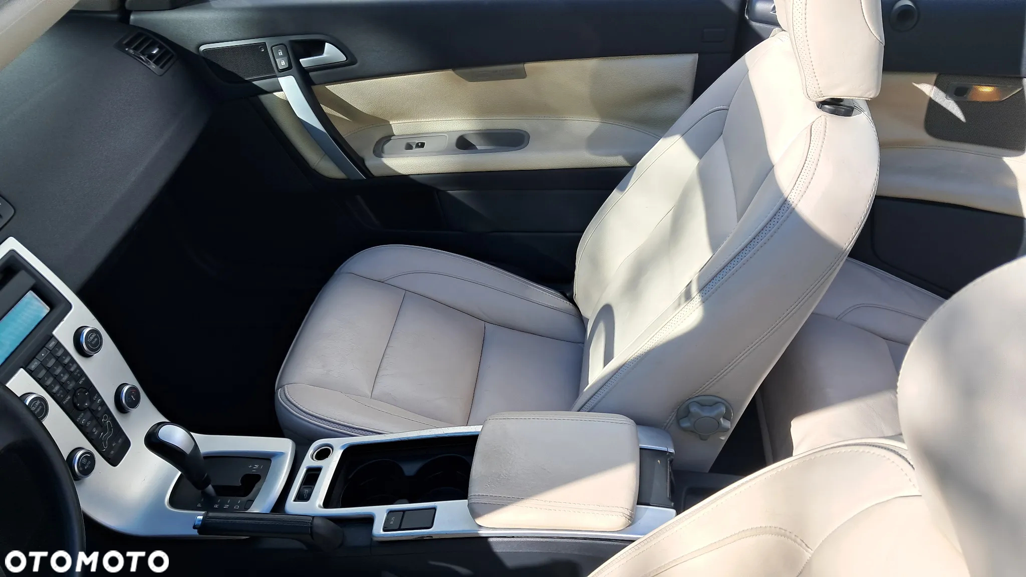 Volvo C70 T5 Kinetic - 24