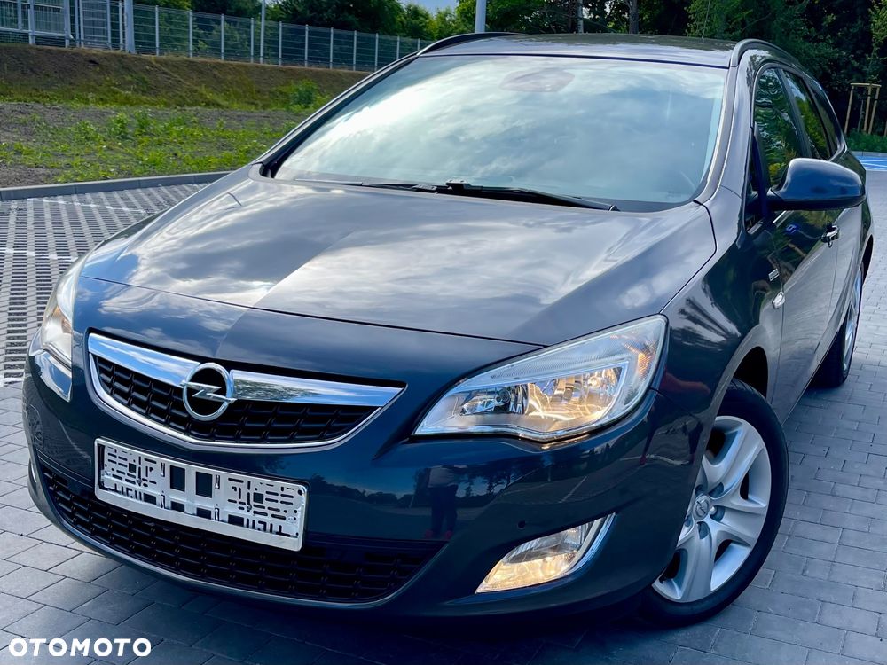 Opel Astra 1.7 CDTI DPF Cosmo - 2