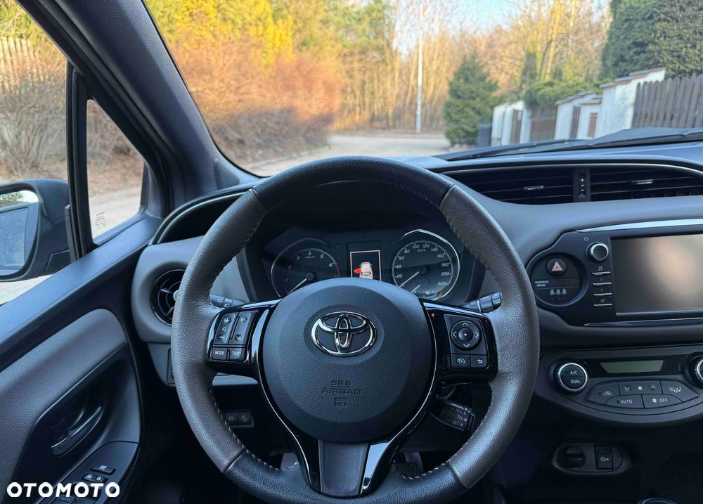 Toyota Yaris 1.5 Selection - 19