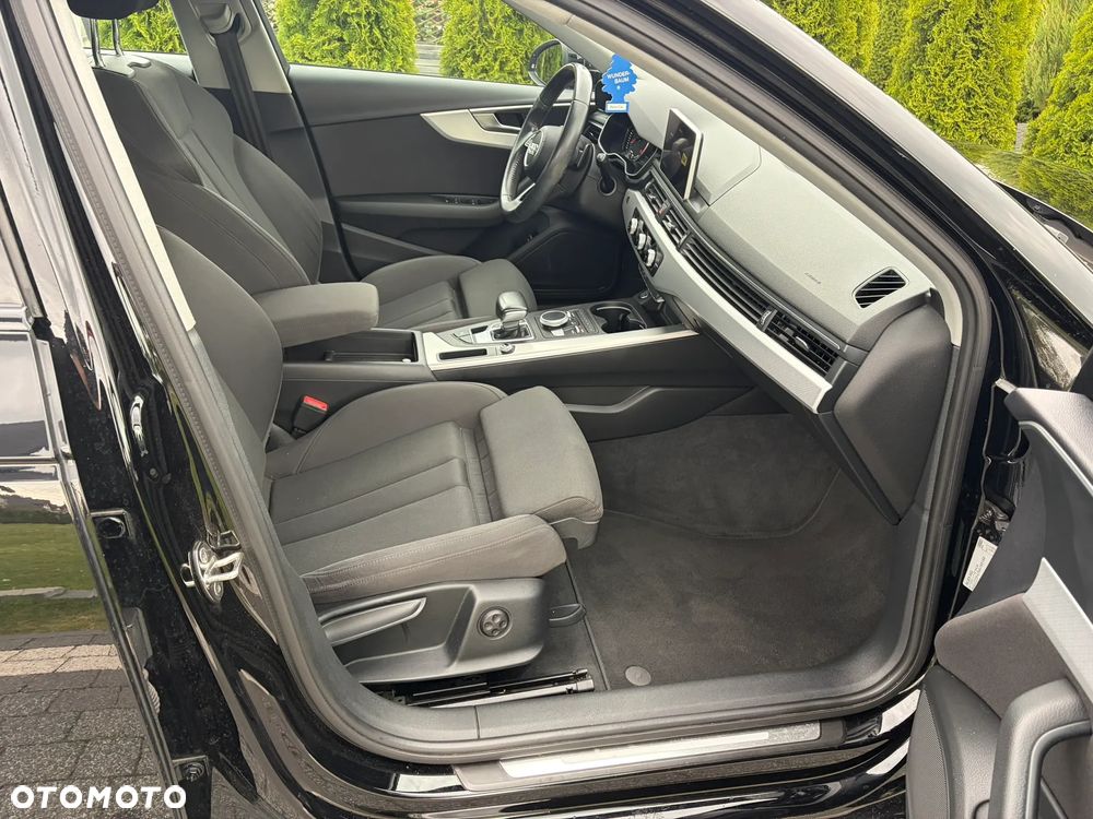 Audi A4 Avant 2.0 TDI S tronic - 24