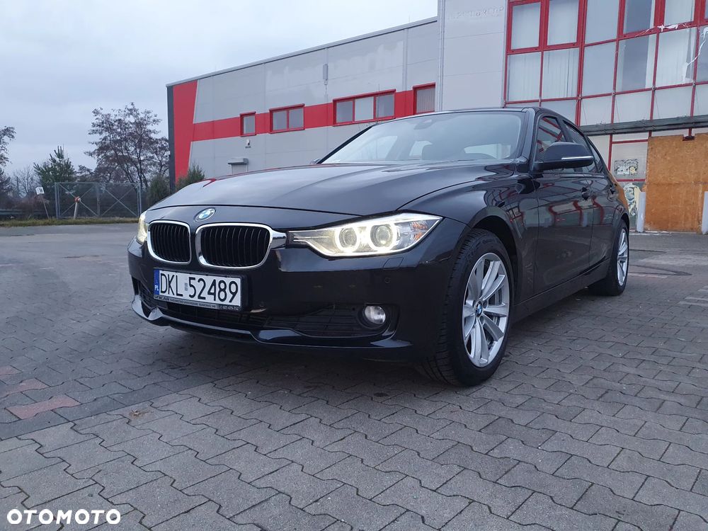 BMW Seria 3 318d DPF - 24