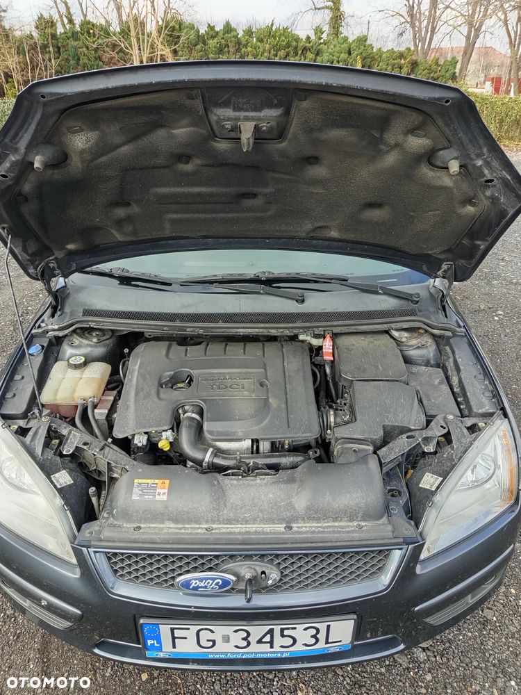 Ford Focus 1.6 TDCi Ambiente DPF - 22