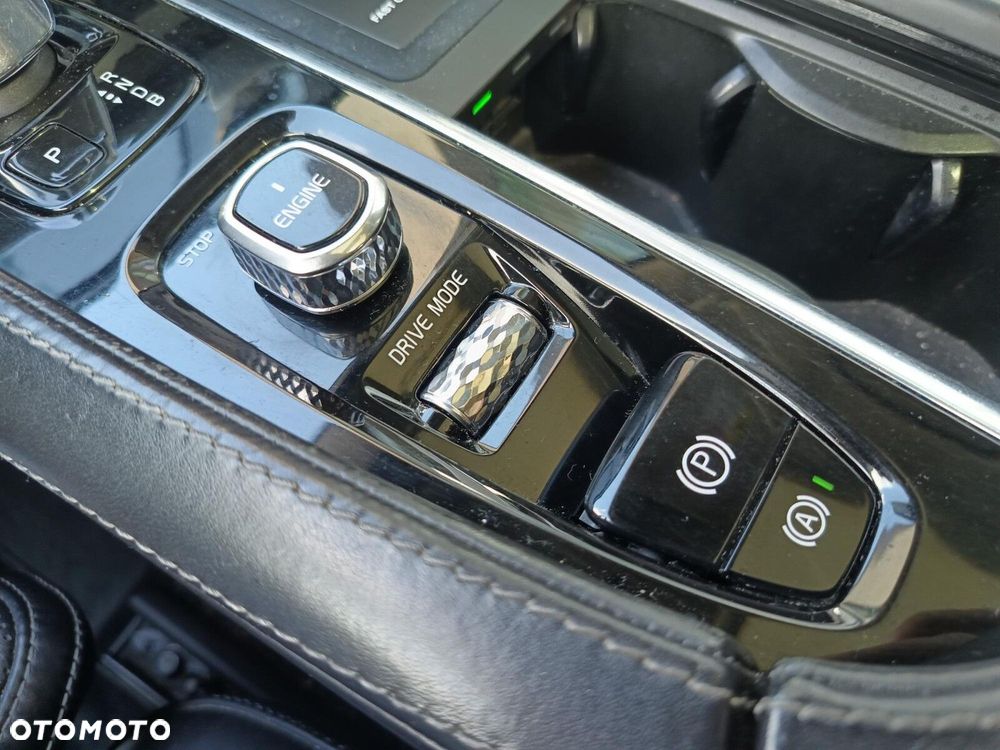 Volvo XC 90 T8 AWD Plug-In Hybrid Inscription 7os - 31