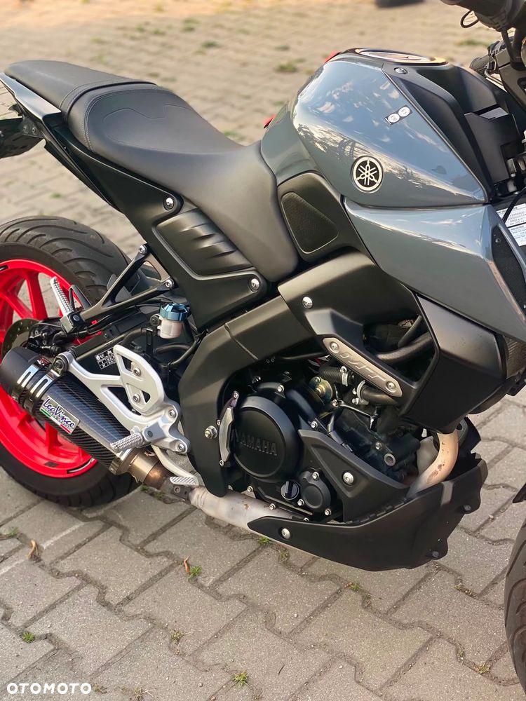 Yamaha MT - 2