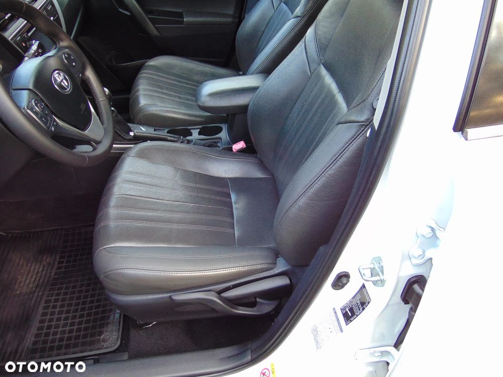Toyota Auris 1.4 D-4D Luna - 21