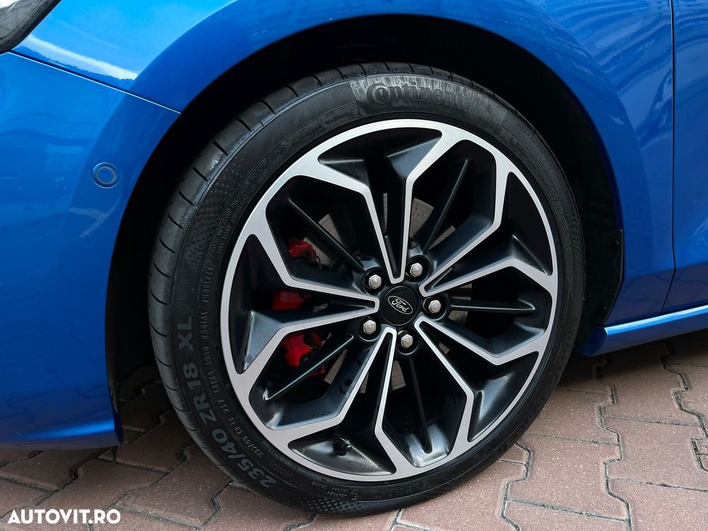 Ford Focus - 11