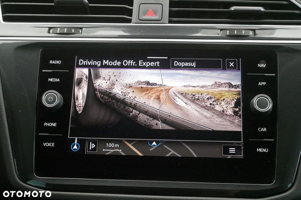 Volkswagen Tiguan 2.0 TSI 4Mot Elegance DSG - 27