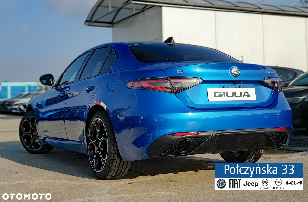 Alfa Romeo Giulia - 8