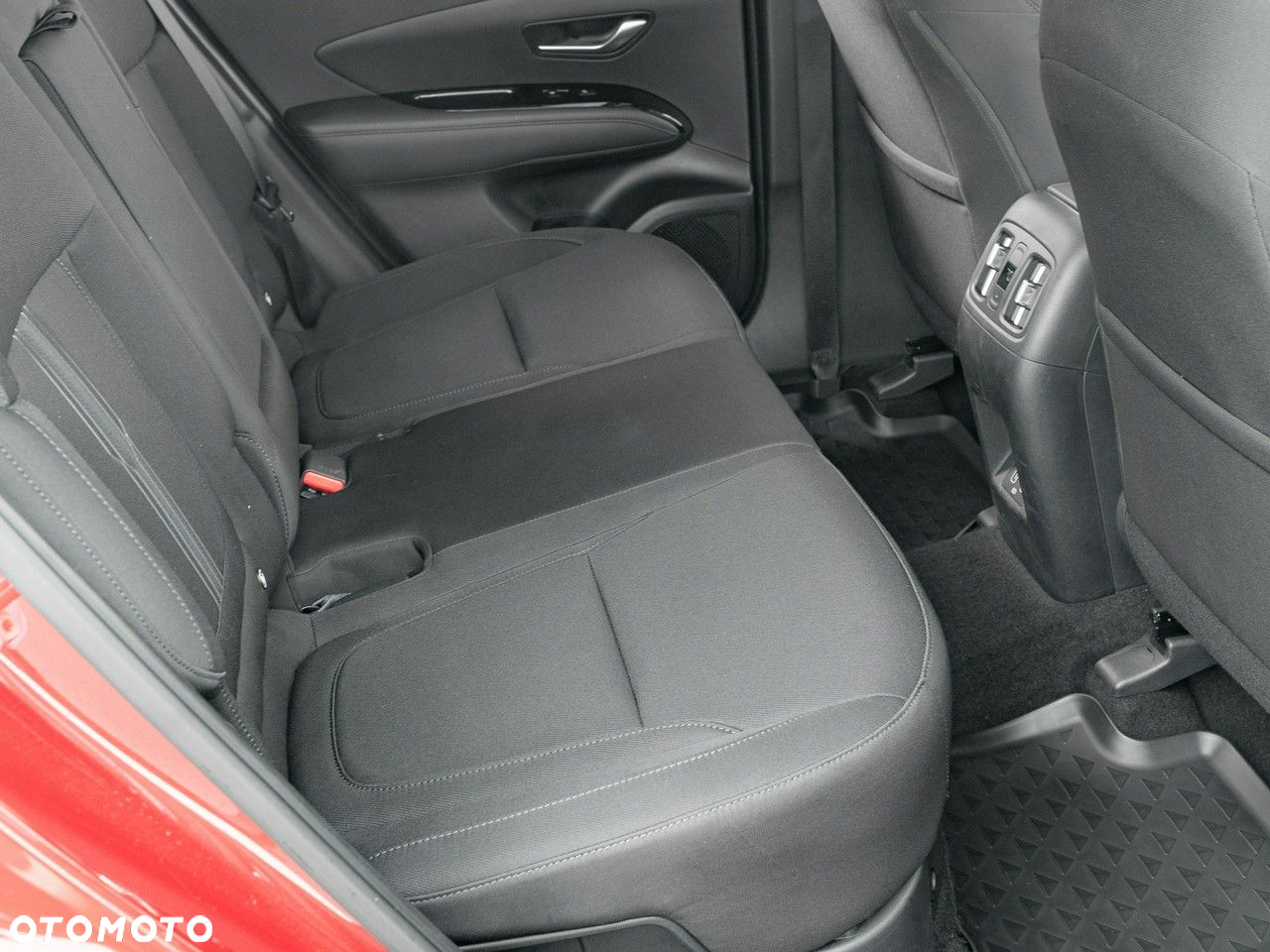 Hyundai Tucson 1.6 T-GDi HEV Executive 4WD - 32