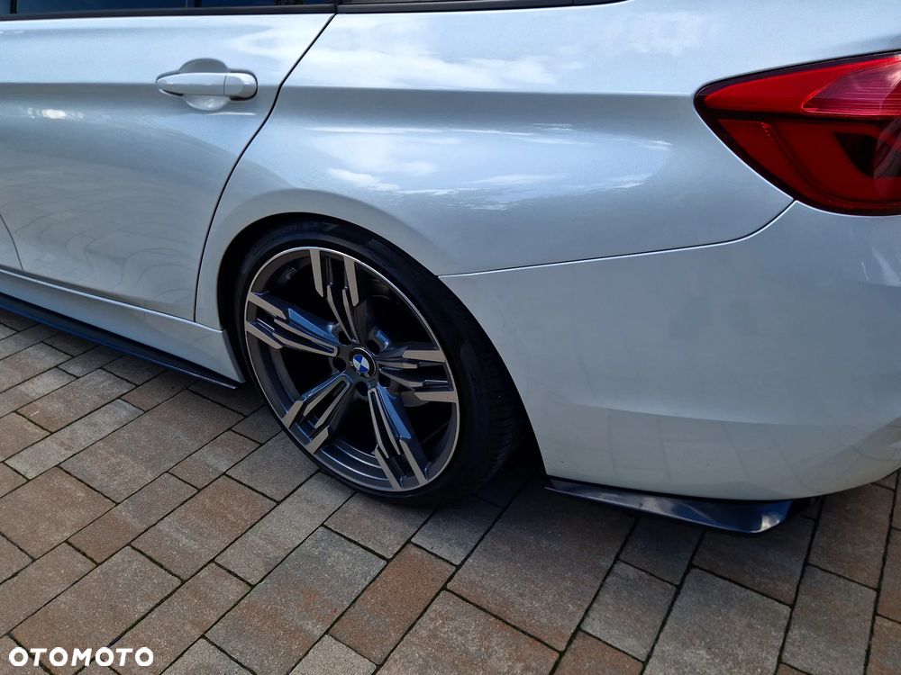 BMW Seria 3 320d Sport Line Shadow sport - 23
