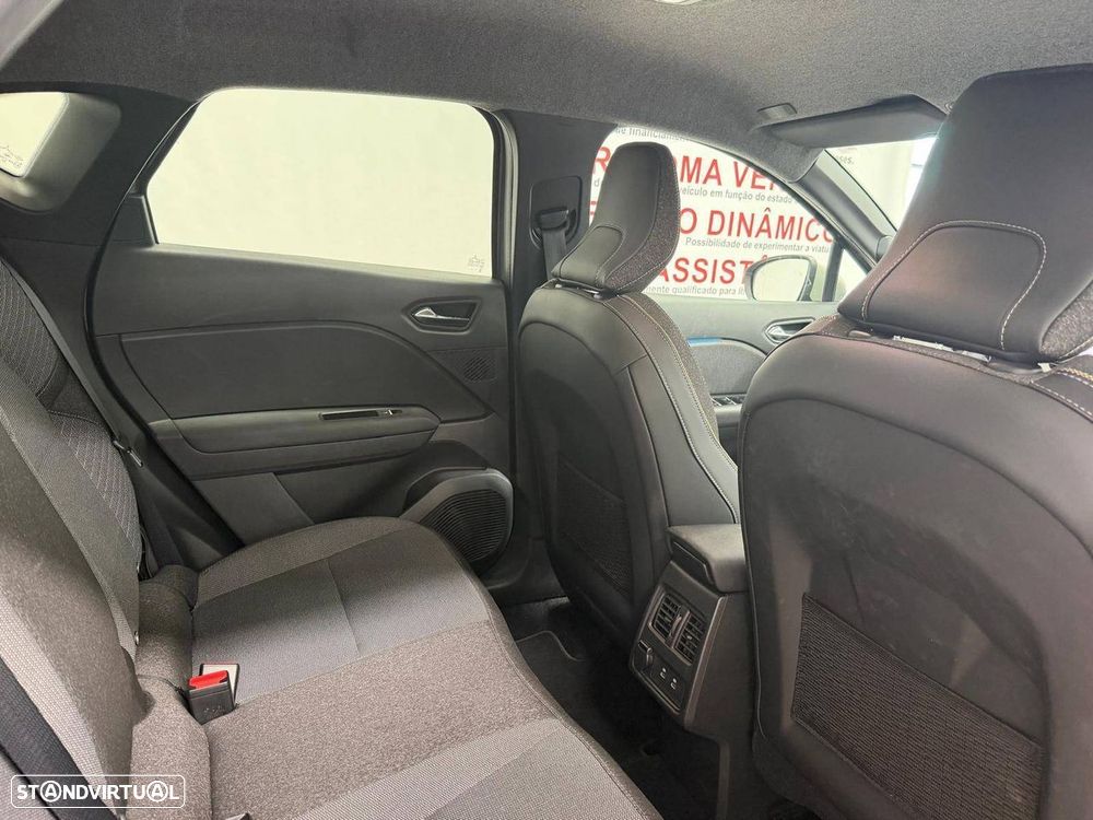 Renault Captur 1.6 E-Tech Full Hybrid Techno - 16