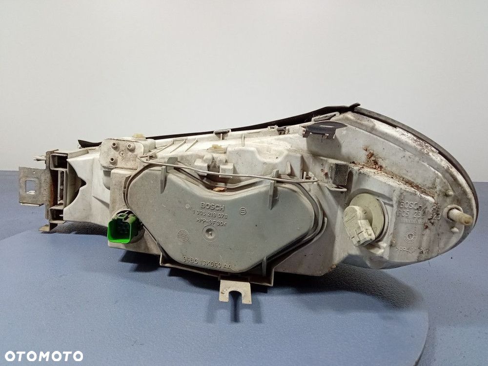 MONDEO MK2 96-00 REFLEKTOR PRAWY EU 0301098202 - 5