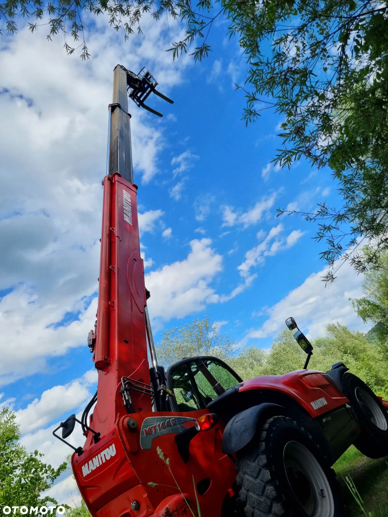 Manitou Ładowarka teleskopowa MT1440 JakNowa 2015r z Norwegii niski przebieg 3100 mtg Oryginał 14 metrów PERKINS SILNIK - 25