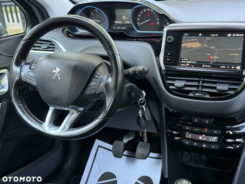 Peugeot 2008 1.2 Pure Tech GPF Crossway S&S - 32