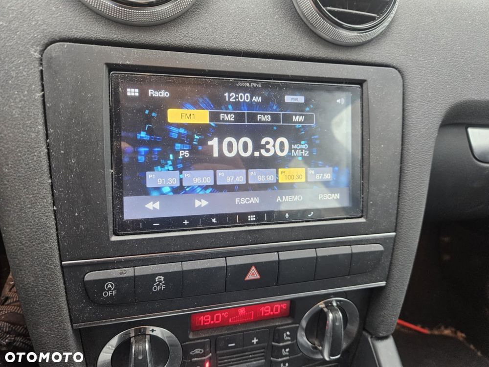 Audi A3 Sportback 2.0 TDI DPF Ambiente - 18