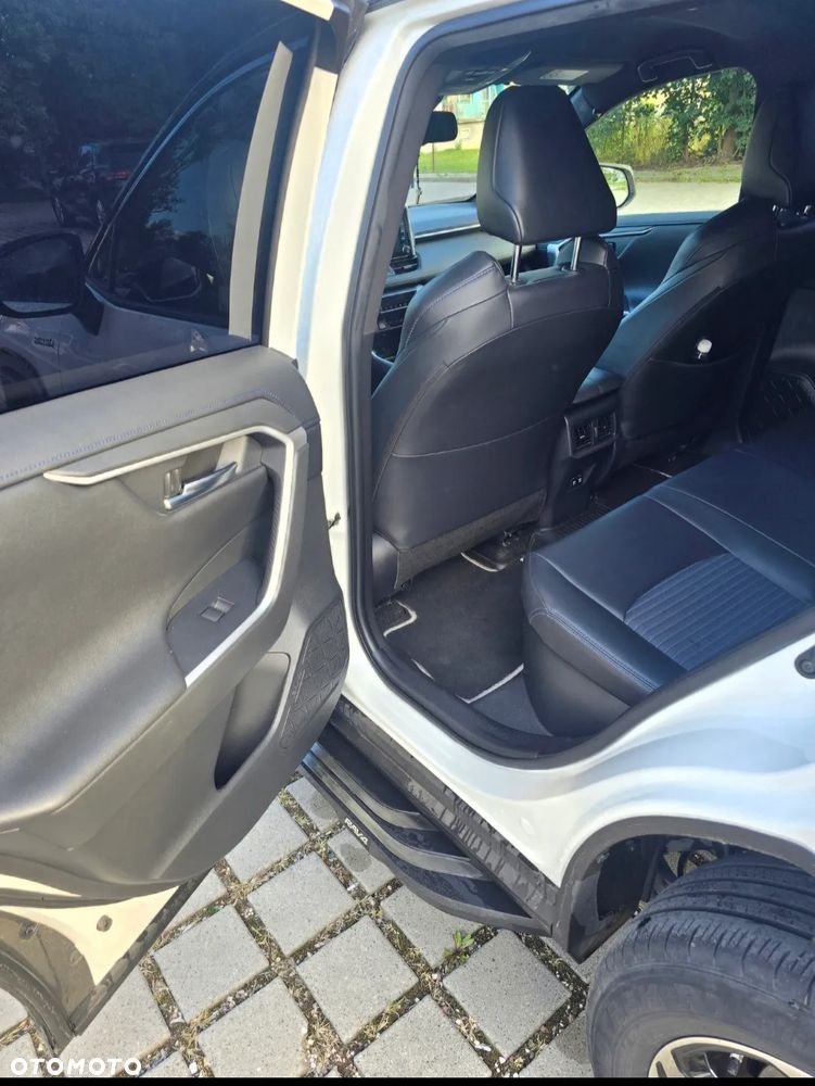 Toyota RAV4 - 12