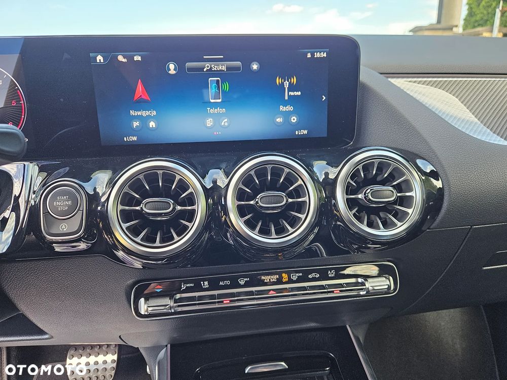 Mercedes-Benz GLA 200 d 8G-DCT AMG Line - 20