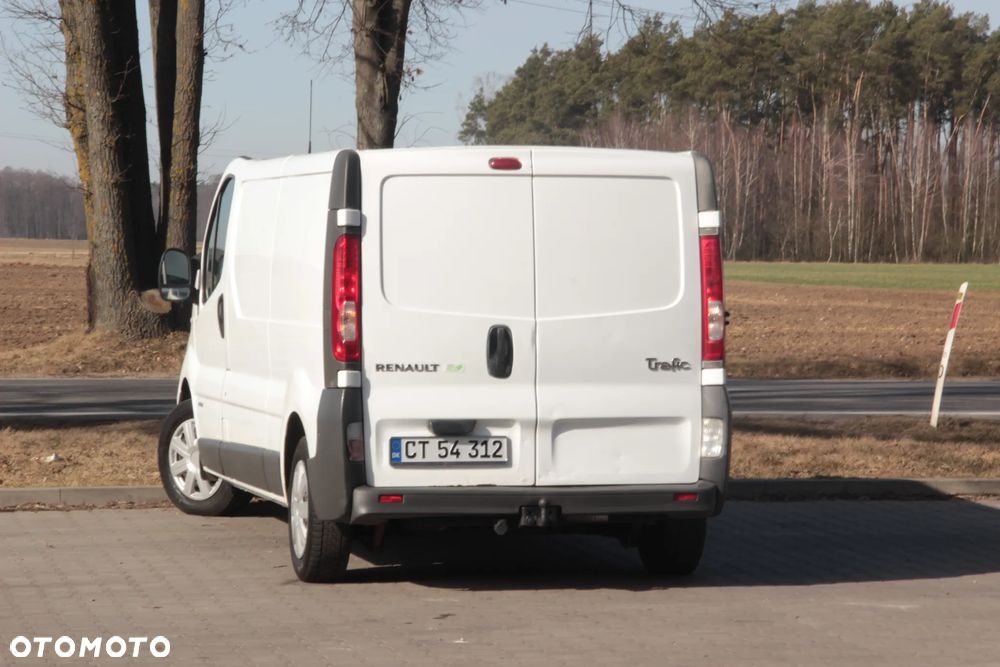 Renault Trafic LONG - 19