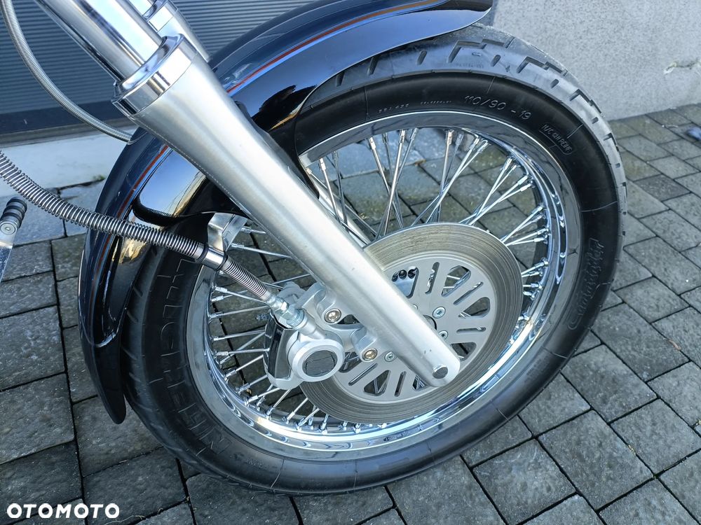 Suzuki Intruder - 31