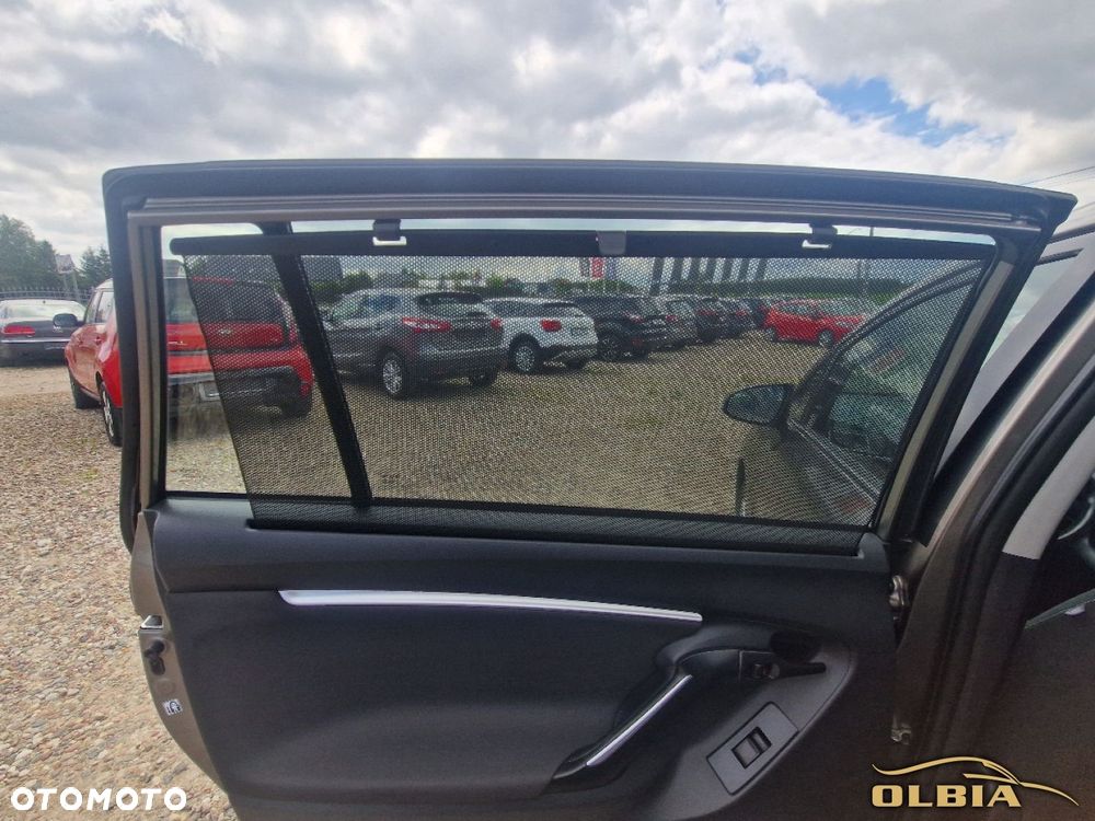 Toyota Verso 1.6 D-4D Prestige - 19