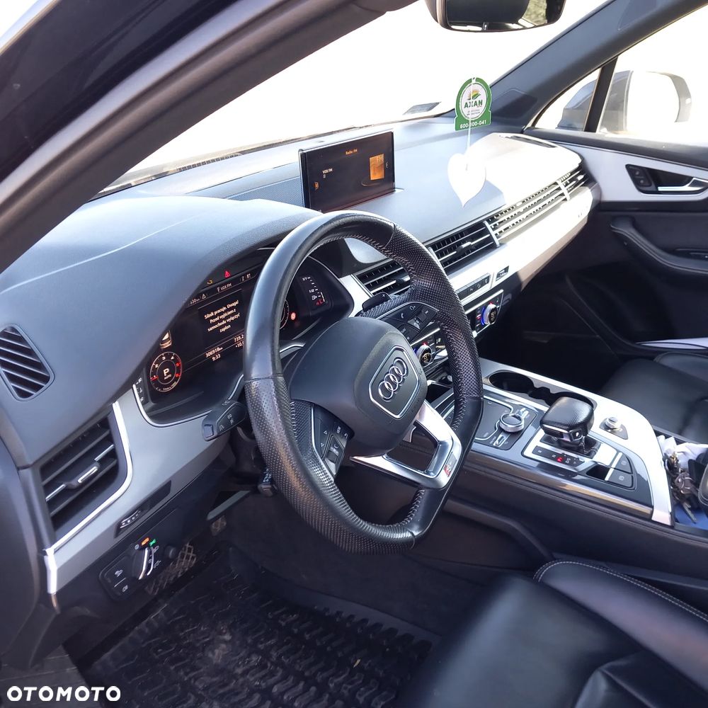 Audi Q7 - 19