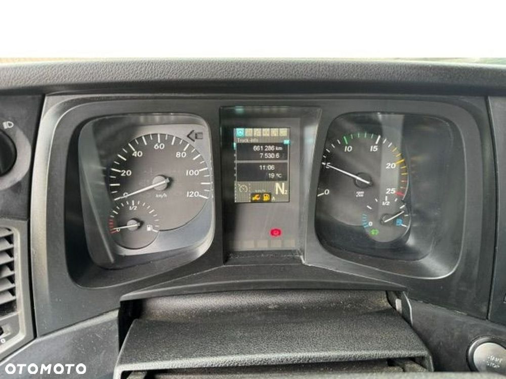 Mercedes-Benz Antos 1833 Euro6 sypialna klima kontener 18pal winda klapa - 11