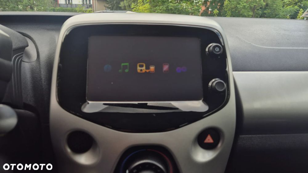 Toyota Aygo x-clusiv - 27