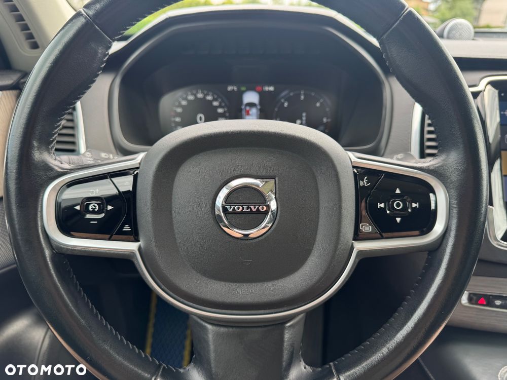 Volvo XC 90 B5 D AWD Inscription - 24