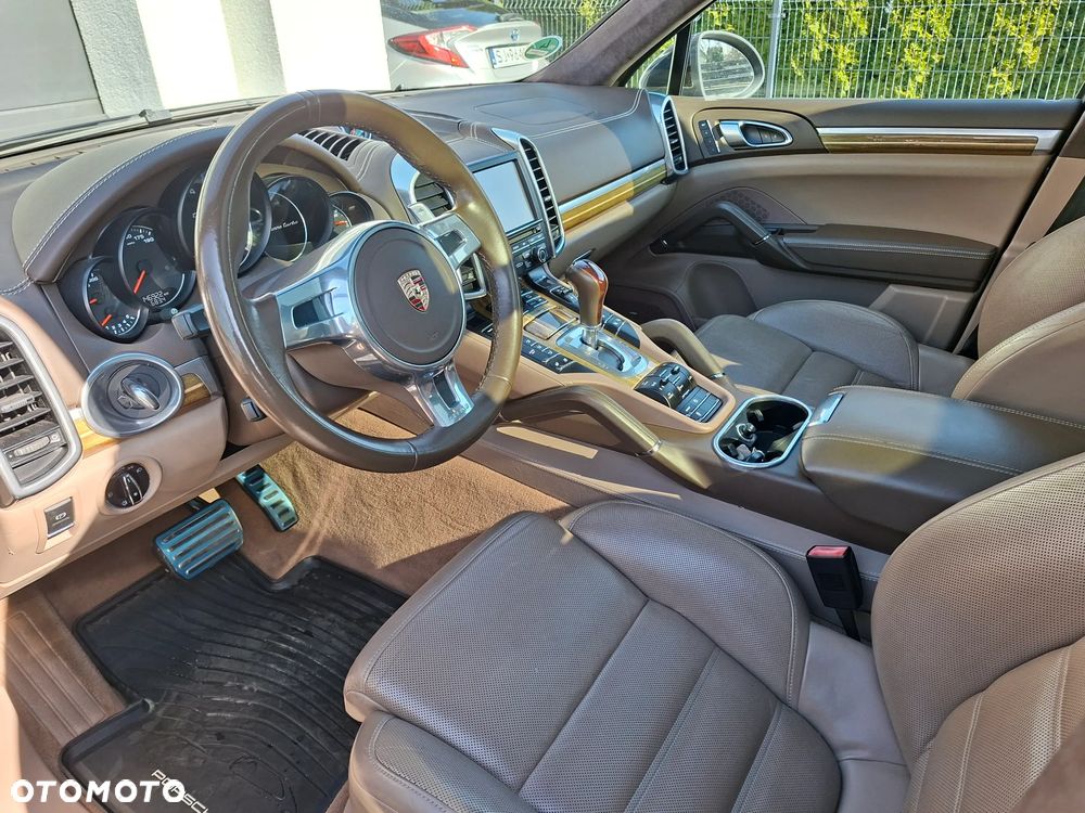 Porsche Cayenne Turbo Tiptronic S - 20