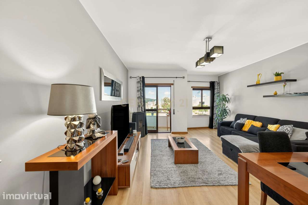Apartamento T2 moderno, com arrecadação, 2 varandas em prédio com elev - Grande imagem: 3/30