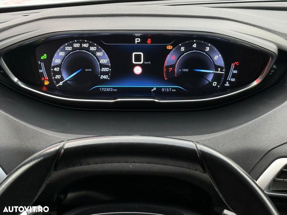 Peugeot 5008 PureTech 130 EAT8 Stop & Start Crossway - 12