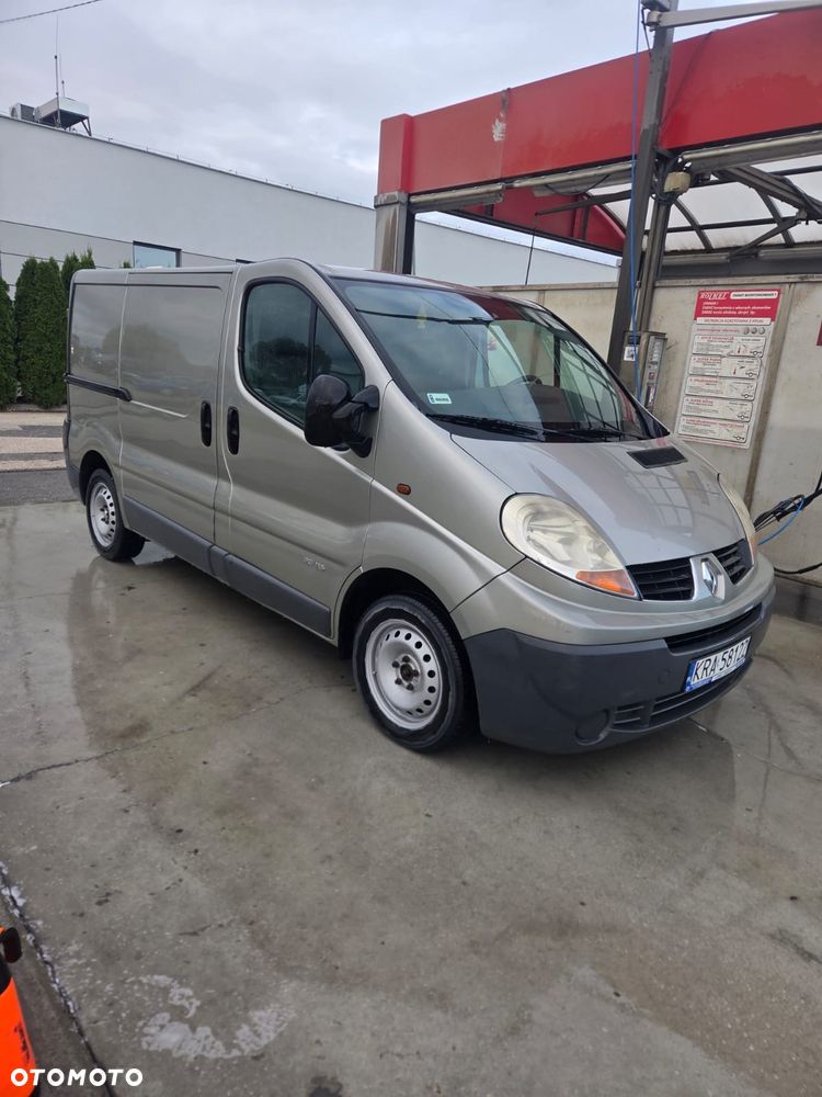 Renault Trafic - 1