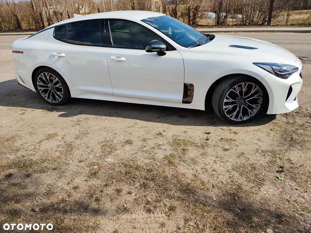 Kia Stinger 2.0 T-GDI GT Line - 11