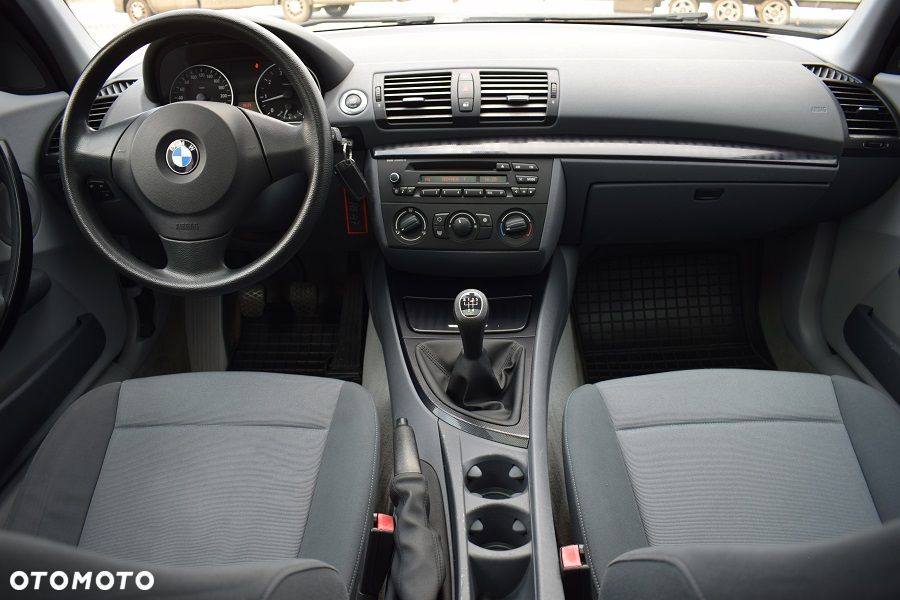BMW Seria 1 116i - 5