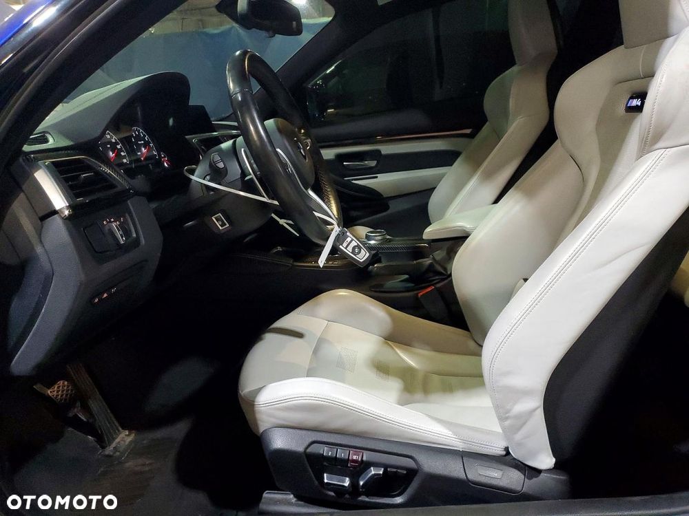 BMW M4 DKG - 7