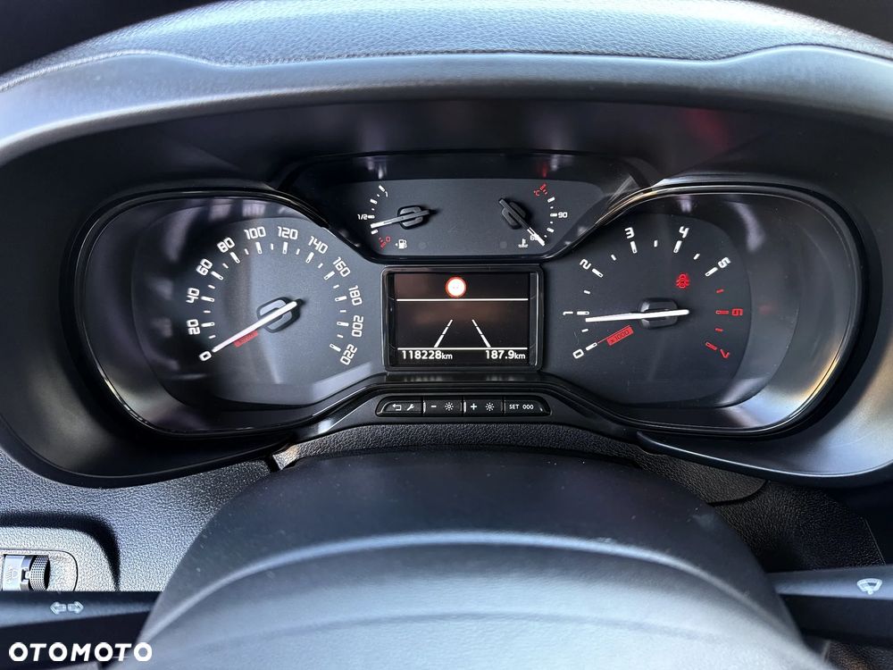 Toyota Proace City Verso 1.5 D-4D Business - 22