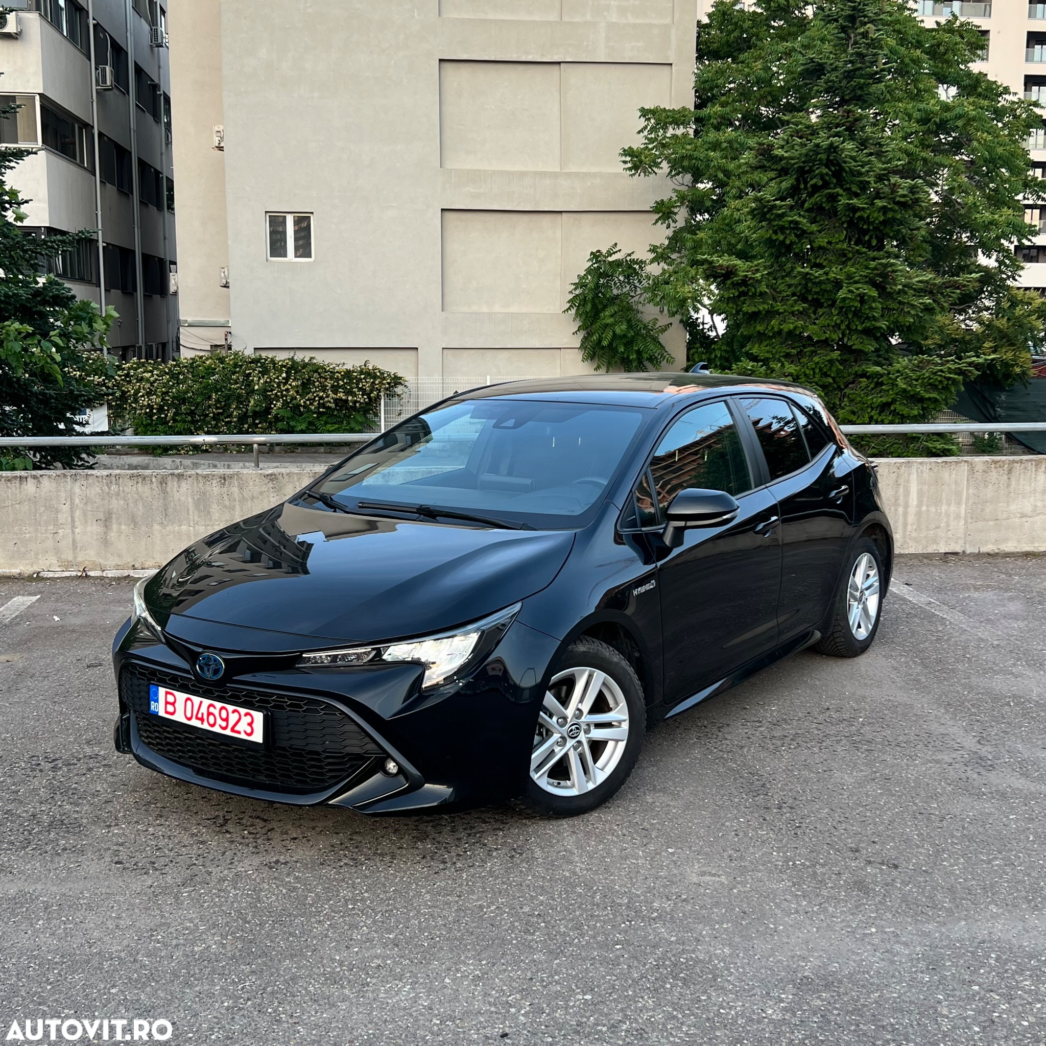 Toyota Corolla 1.8 HSD Business - 9