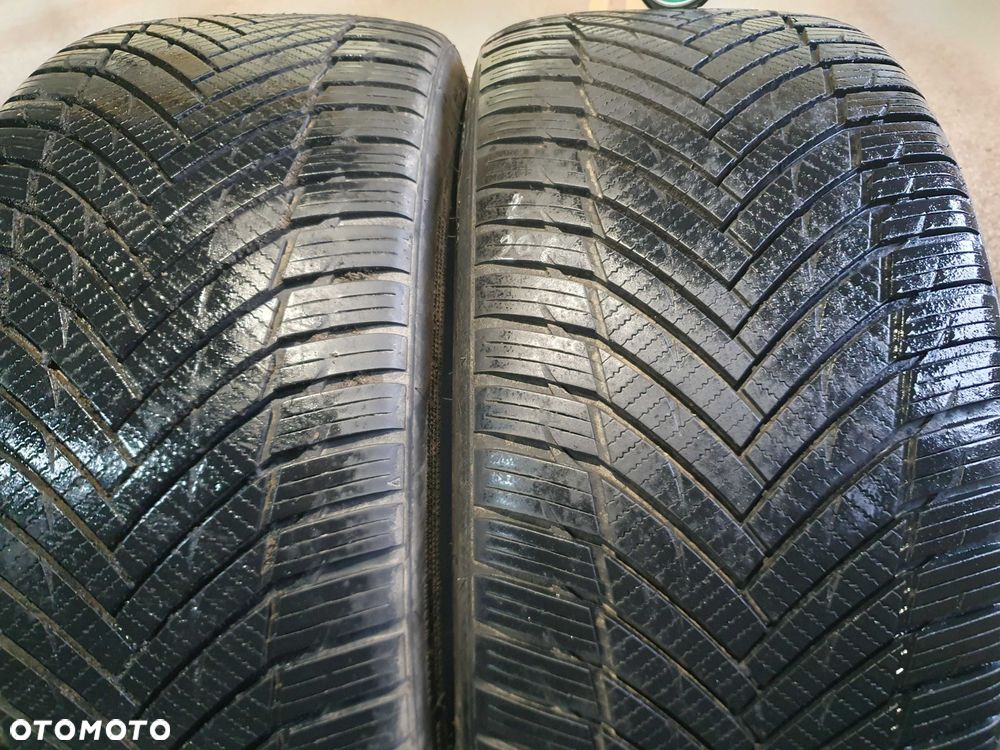 Para opon Minerva Allseason  225/35/19 - 3