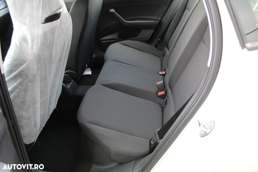 Volkswagen Polo 1.0 - 9