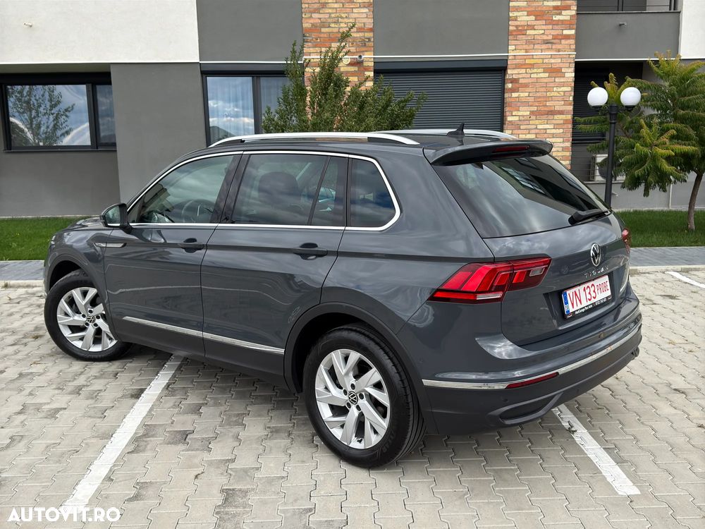 Volkswagen Tiguan - 17