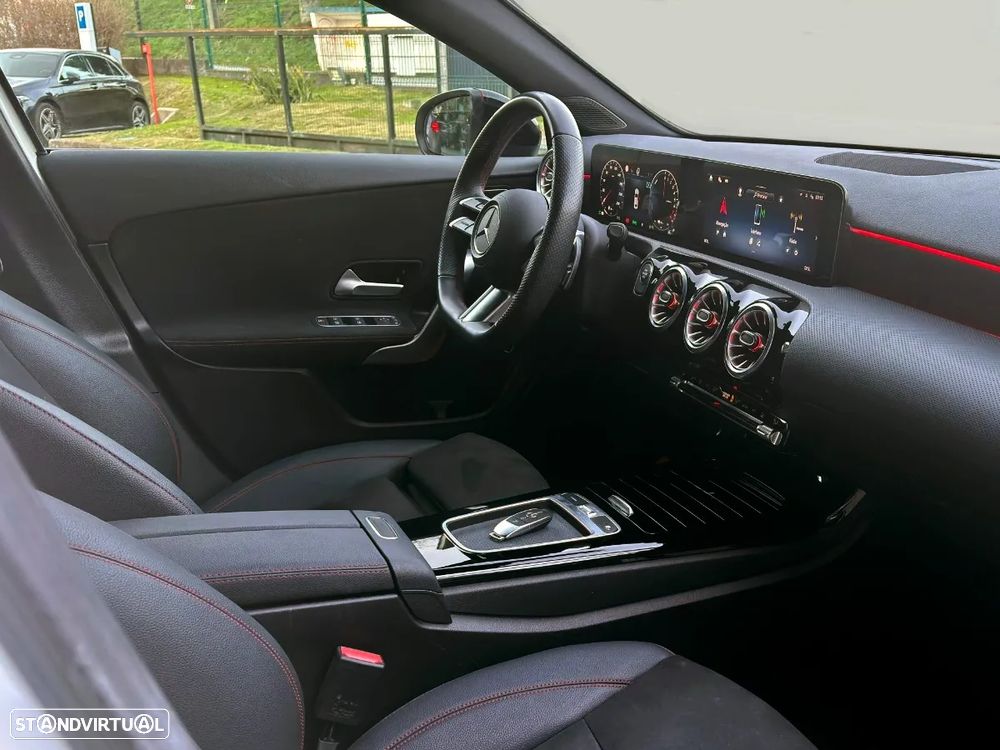 Mercedes-Benz A 250 Limousine e 8G-DCT AMG Line - 3