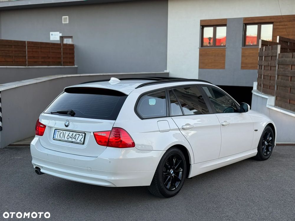 BMW Seria 3 320d Efficient Dynamics Sport Line - 6