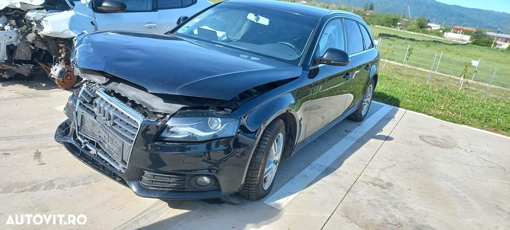 Dezmembram Audi A4 B8 2.0 TDI CAGA - 3