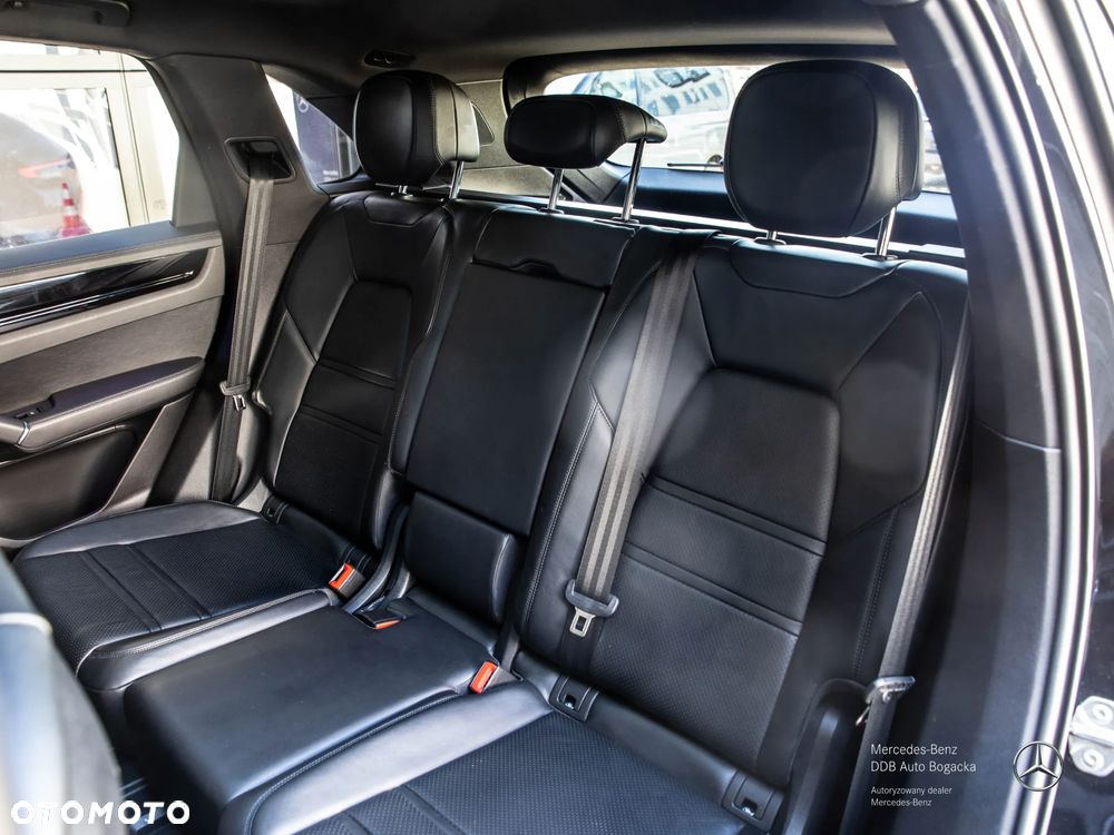 Porsche Cayenne Standard - 26