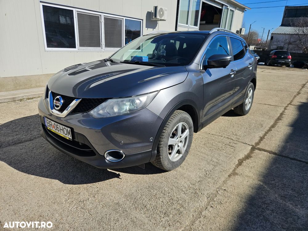 Nissan Qashqai 1.6 DCI Xtronic TEKNA+ - 3