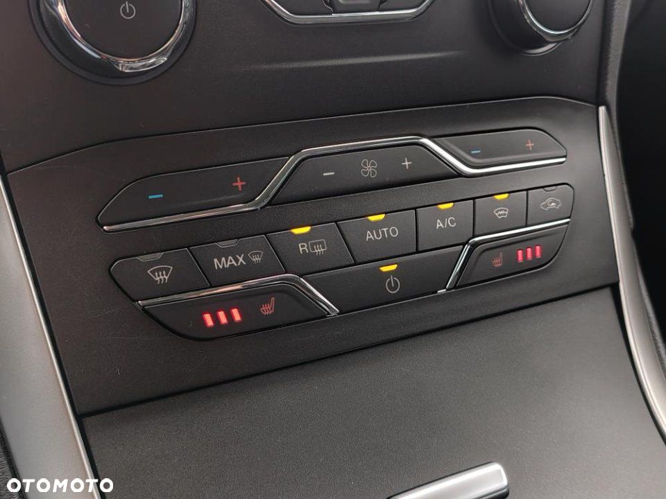 Ford S-Max - 29