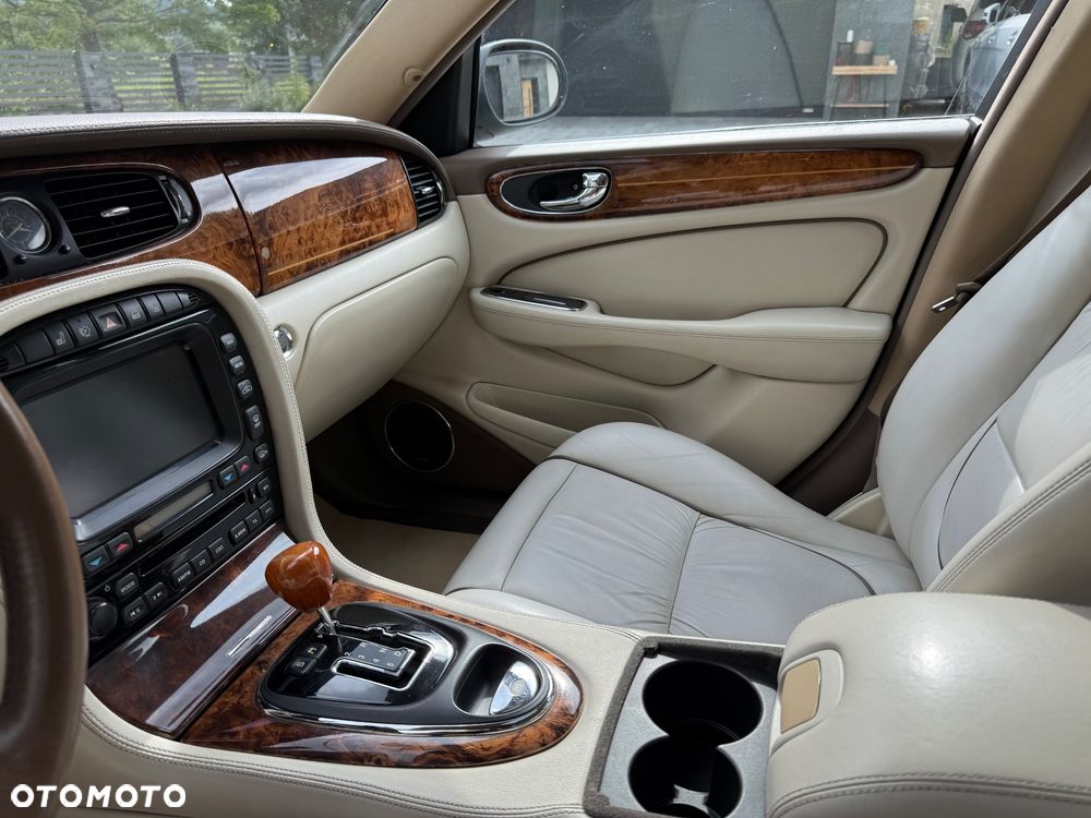 Jaguar XJ XJ8 4.2 Executive Last Edition - 14